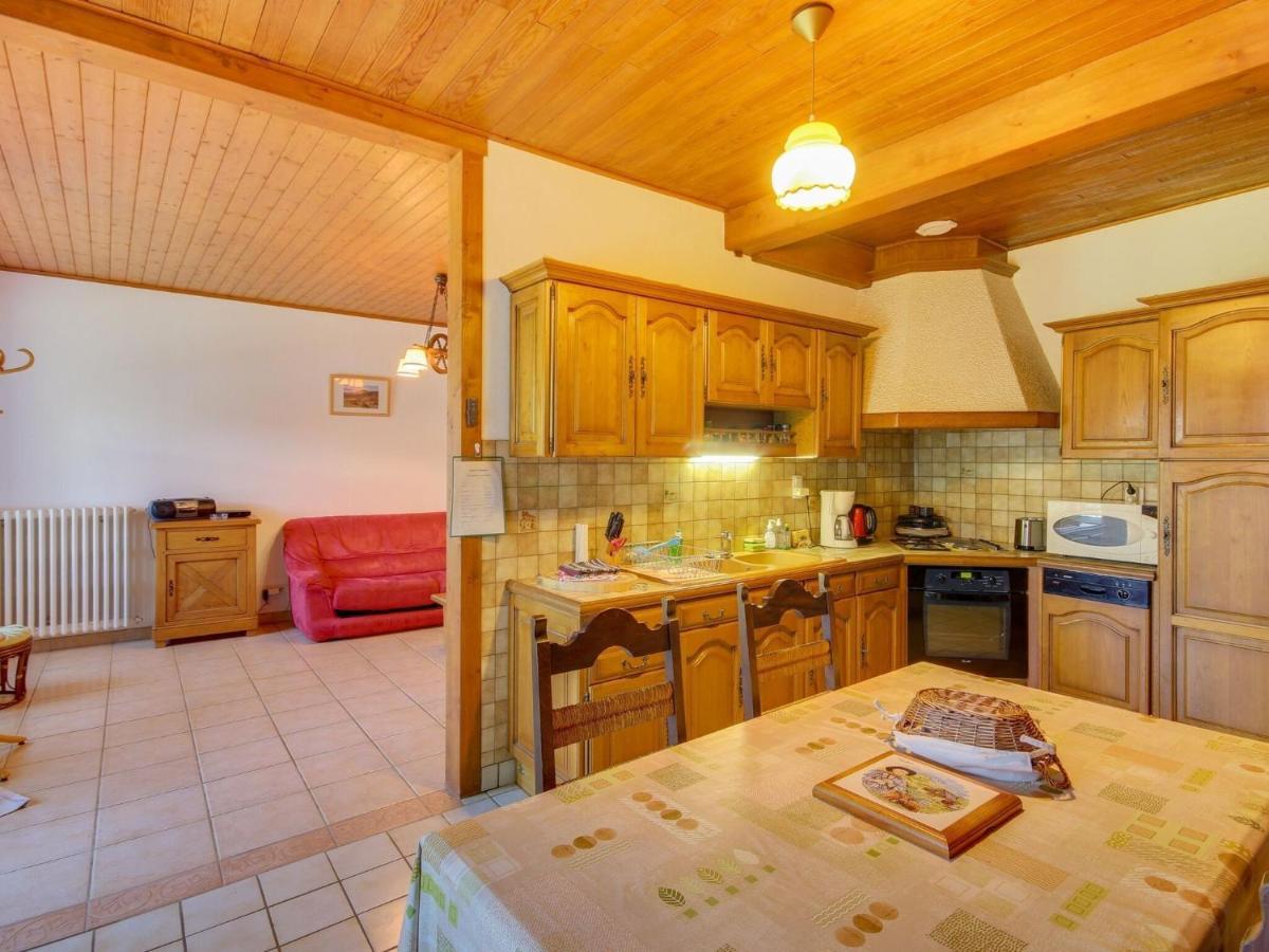 Beautiful Villa In The Parc Des Volcans D Auvergne Вік-сюр-Сер Екстер'єр фото